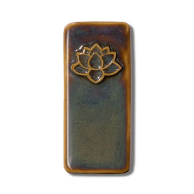 Storied Sage mid-fire glaze sample tile from Speedball Art